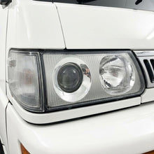 Mitsubishi L300 Express SJ (1993 - 2001) Halogen Headlights LH + RH